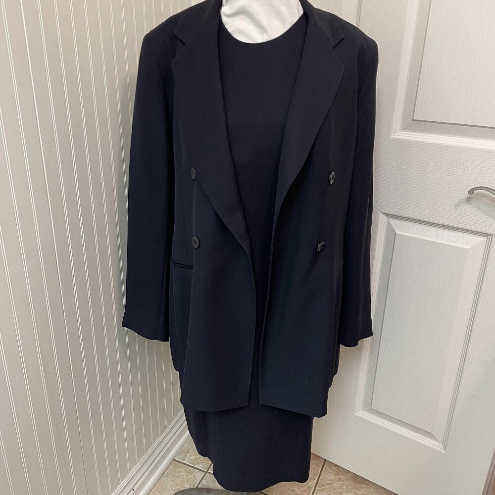 JONES WEAR NAVY SUIT WITH SHEATH DRESS AND DOUBLE BREASTED JACKET, SIZE 12